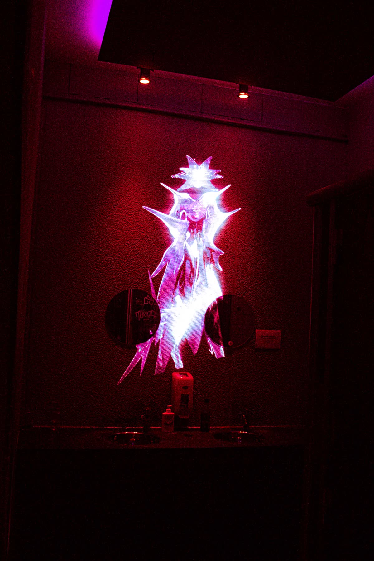 holograms from heaven, installatie
